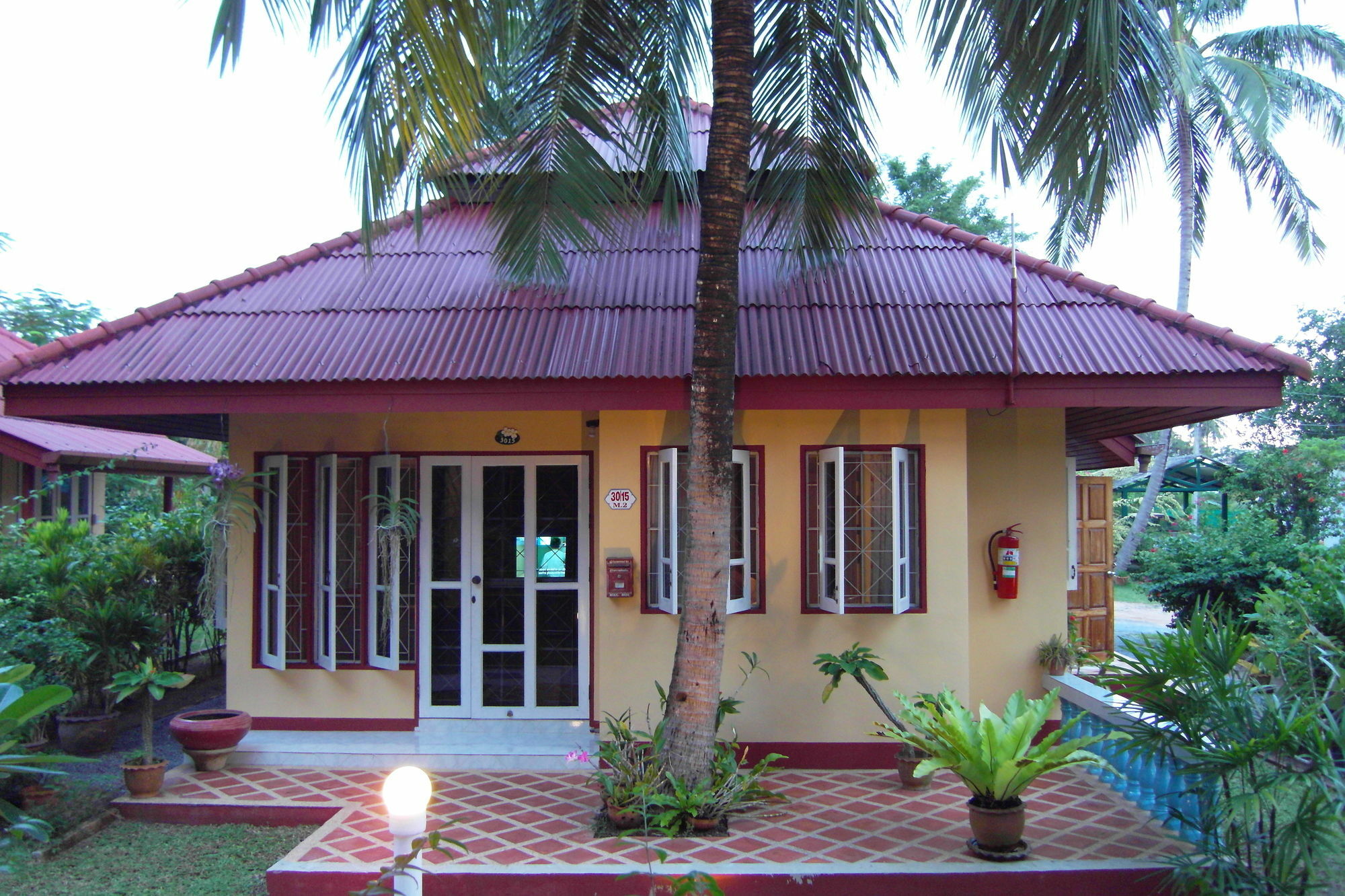 Palm Village Rawai Exterior foto