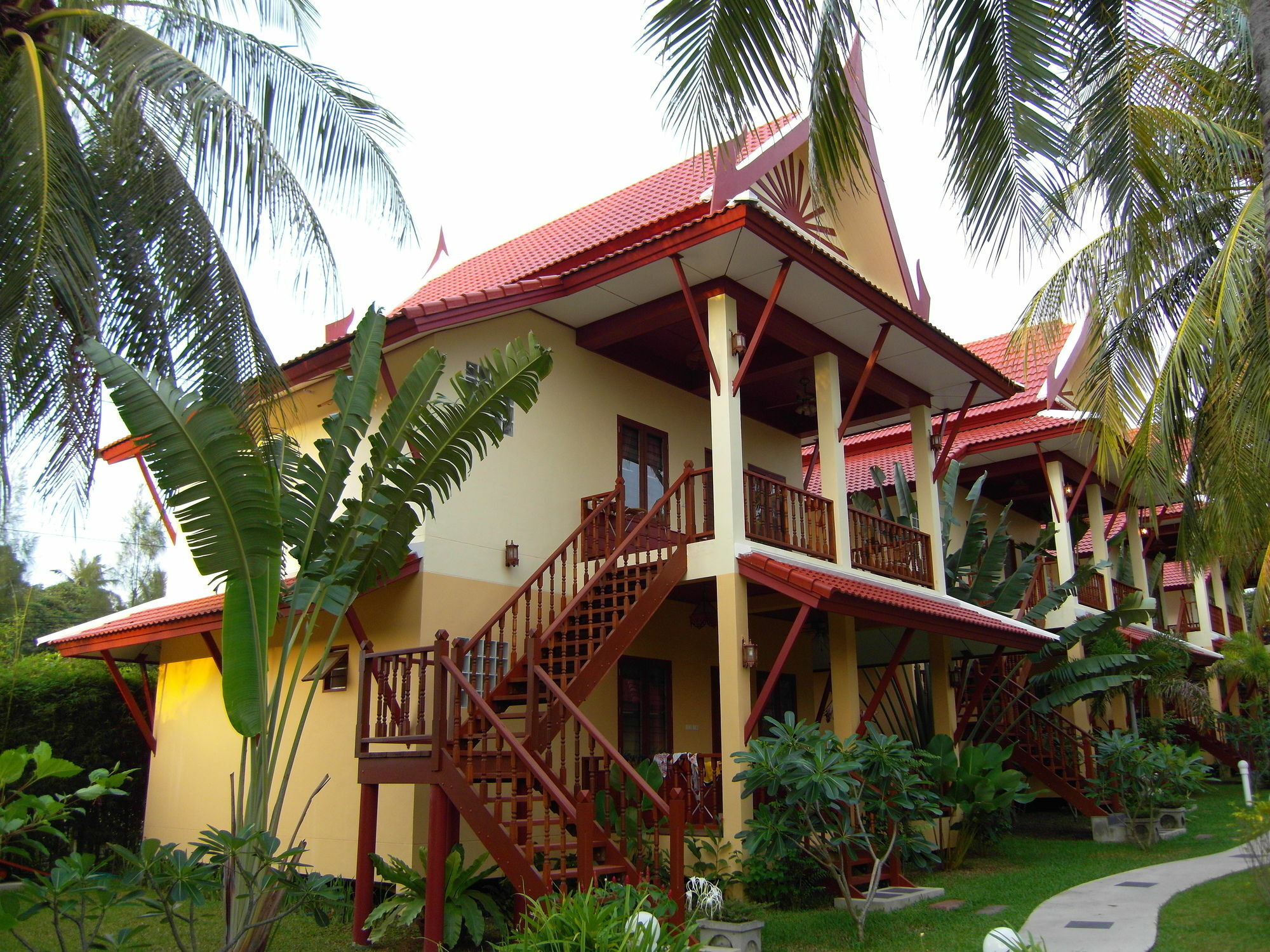 Palm Village Rawai Exterior foto